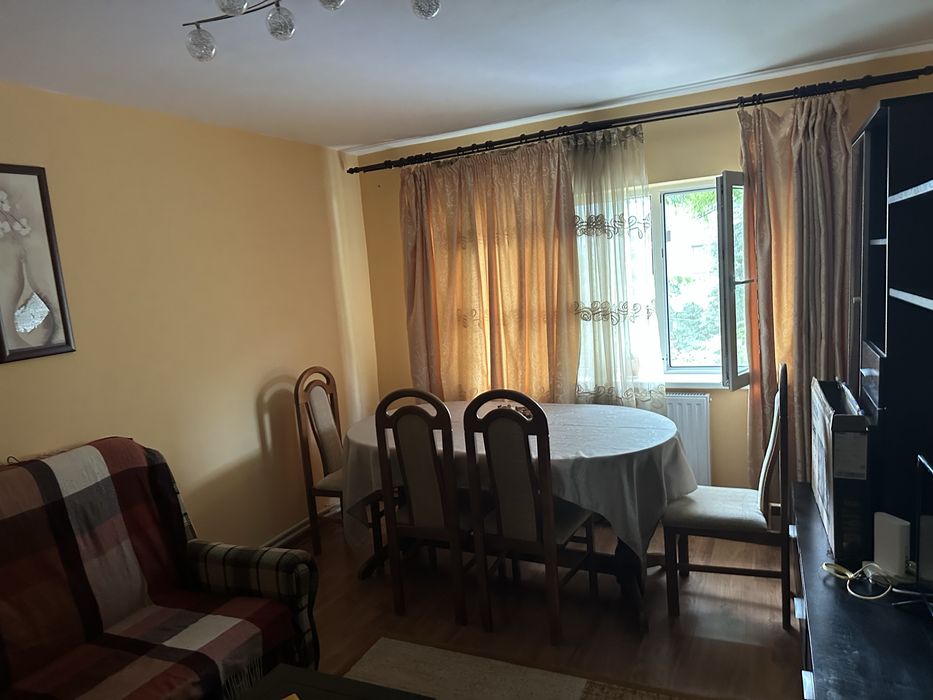PF inchiriez apartament 4 camere , zona Unirii Sud