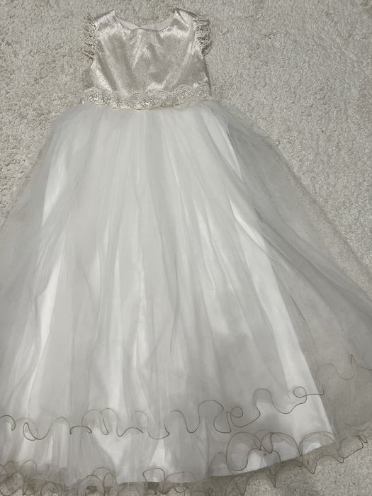 Продам платье