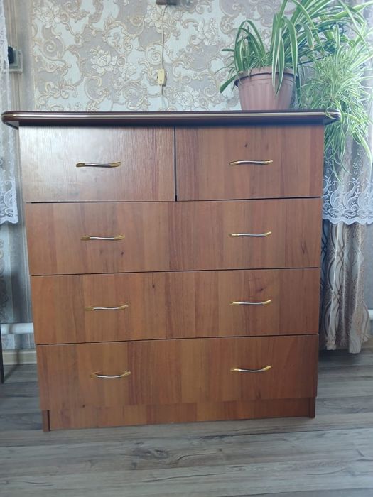 Продам кровать с комодом