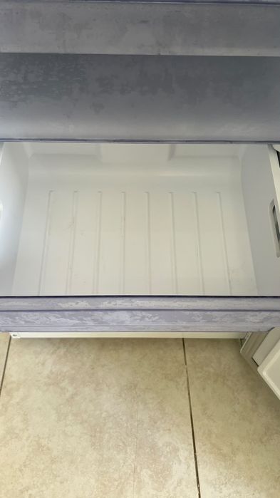 Продам морозильник отличное состояние