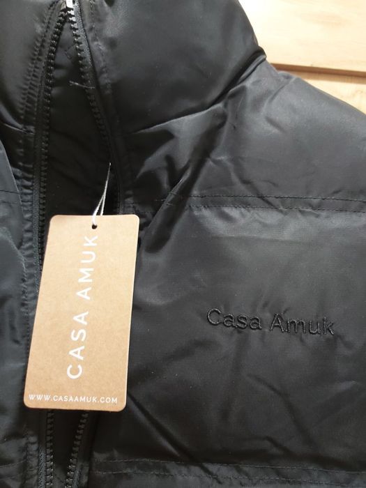 Брендовая тёплая зимняя куртка.