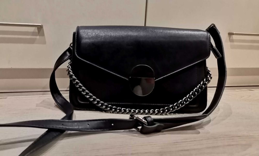 Стилна дамска чанта