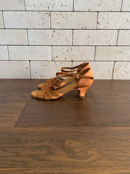 Сатенени танцови обувки