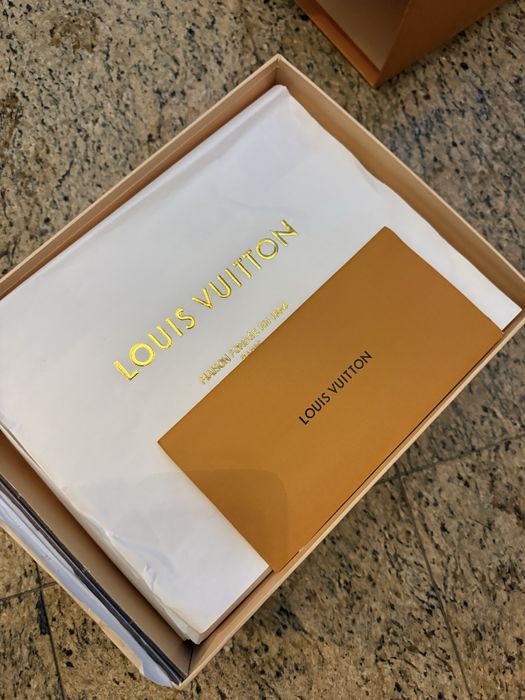 Обувки Louis Vuitton