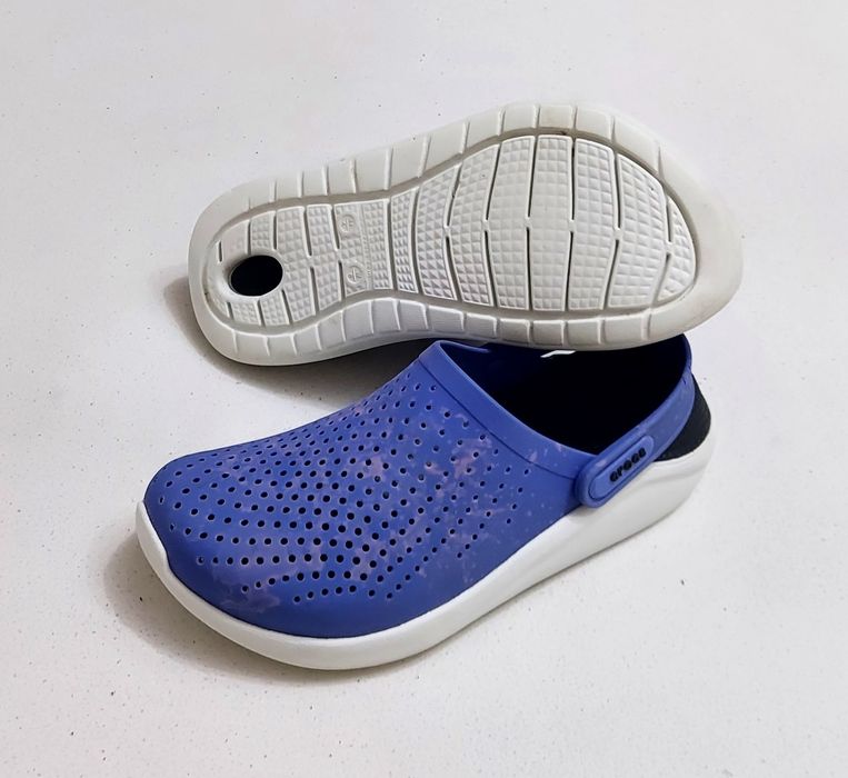 Sandale Crocs LiteRide Flash Albastru 204592, saboți unisex, șlapi M6 W 8 sau Nr. 38-39 EU