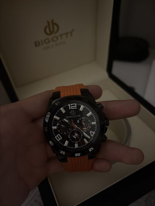 Часы Biggoti, на гарантии 4 года
