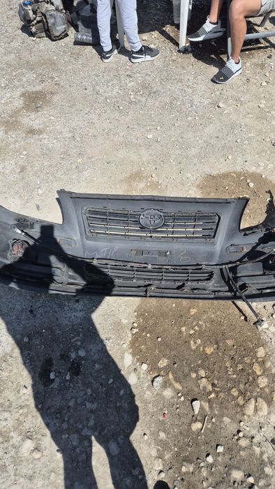 Предна броня за Тойота Авенсис Т25 2002- 2006г