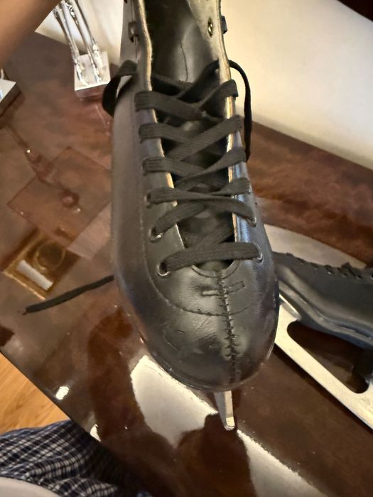 Продам коньки 38р