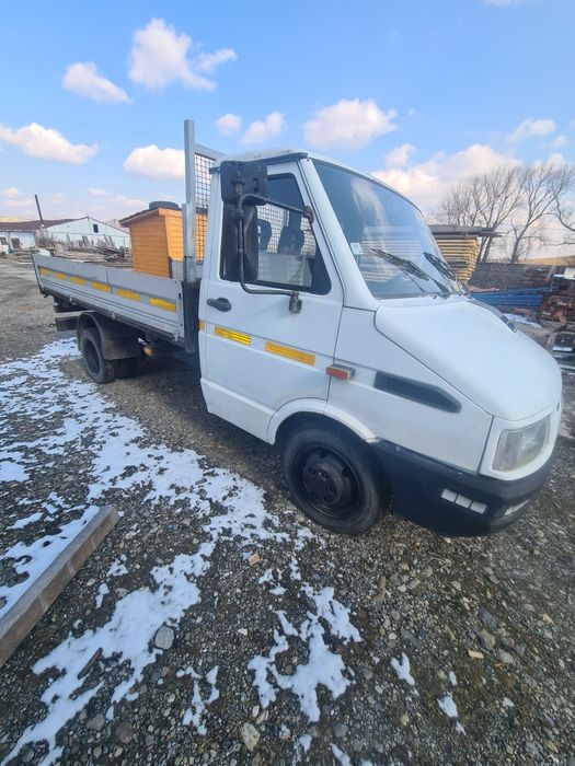 Vand Iveco basculabil 3 parti 35E10