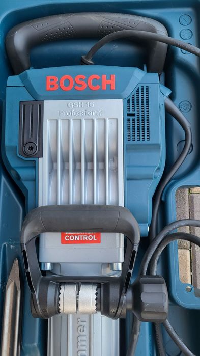 Demolator profesional Bosch GBH 16