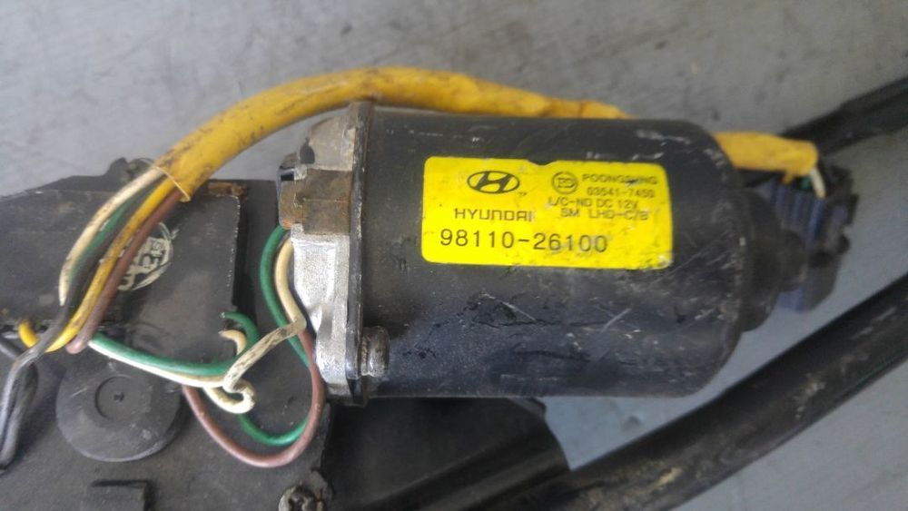 ansamblu stergatoare motoras hyundai santa fe 1 2000-2006 98110-26100 9811026100