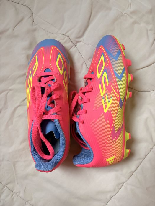 Adidas бутонки като нови размер 32