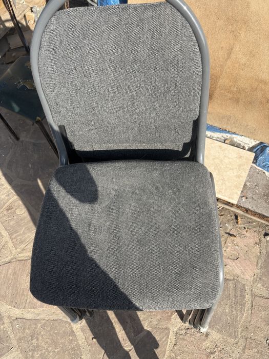 офисные кресла на колесиках