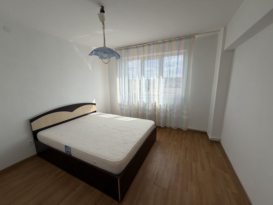 Apartament 3 Camere *Cu îmbunătățiri *Zona de sus