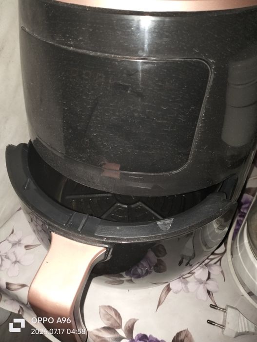 Vând friuteoza cu aer cald,200 Ron neg