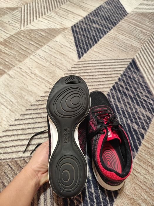 Кроссовки для бега