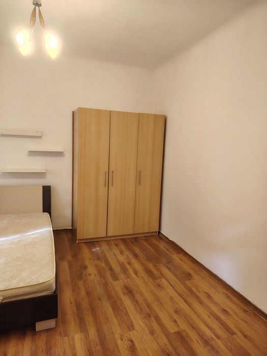 Închiriez garsoniera, curte zona Tineretului /Sincai — fotografia 3