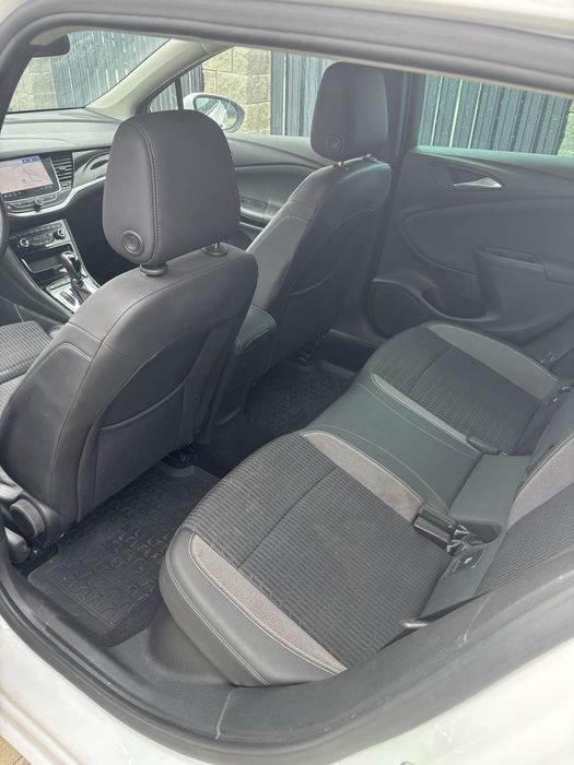 Opel Astra K /1.5 diesel / An 2020 / Automata.