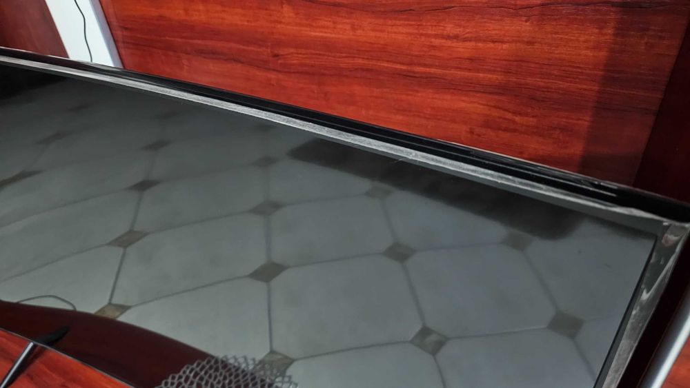 Televizor smart LED curbat Smart Samsung 138 cm 4K Ultra HD, Clasa A