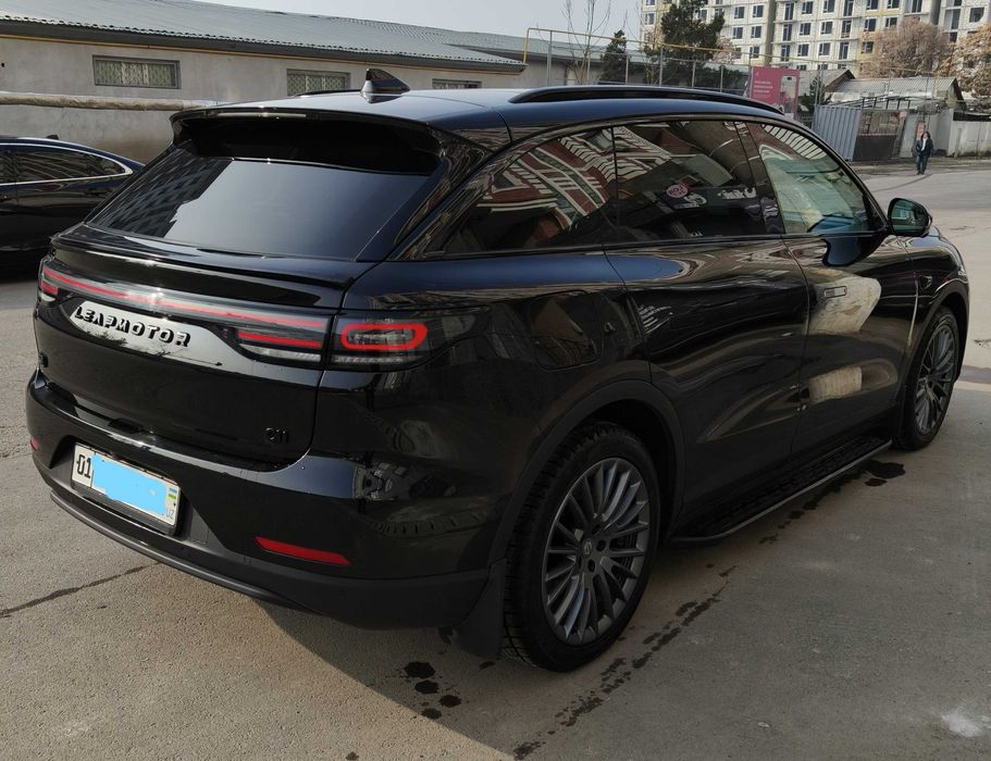 Продам свой автомобиль марки LEAPMOTOR C11 гибрид