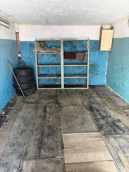 Сдам гараж. Находится юпитер.