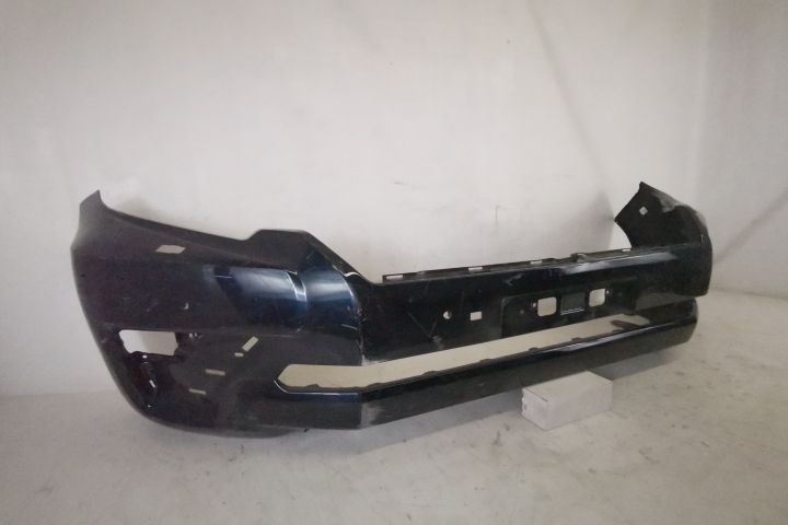 Предна броня Оригинална С Датчици И Миещи Устройства В Добро Състояние