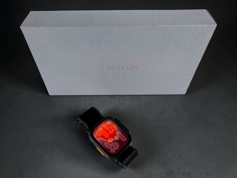 Apple Watch Ultra 2 49mm Cellular Black with TI Black TL S/M Band 99% Battery! Перфектен! Full Pack! Гаранция!