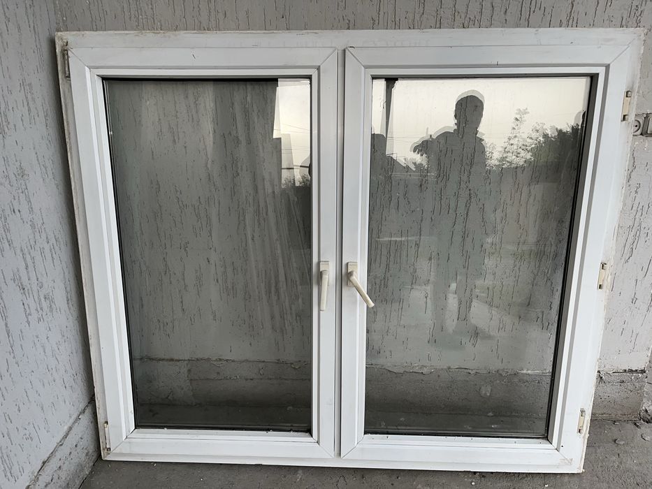 Продам пластиковое окно