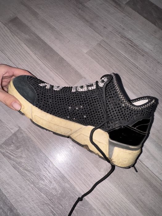 обувки с камъни replay