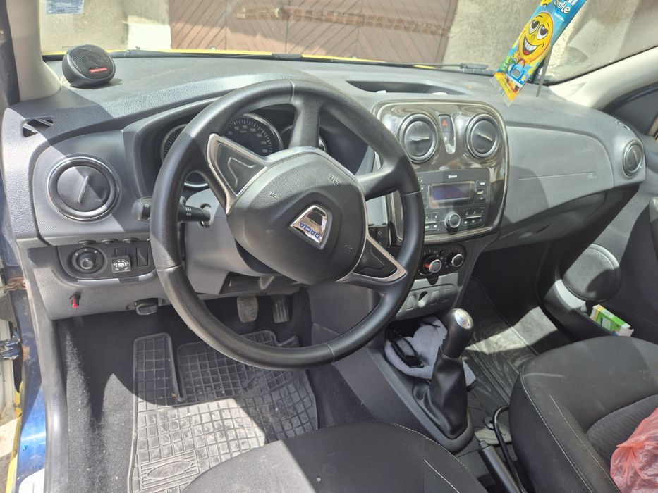 Продавам Dacia Sandero