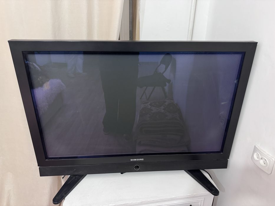 Телевизор Samsung Pilot