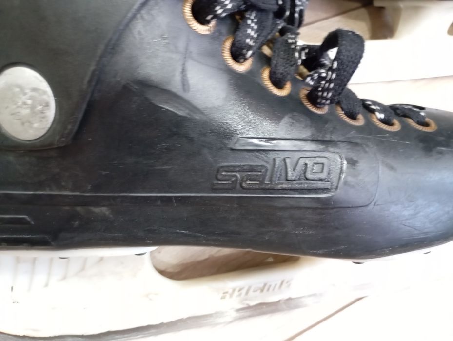 Продам коньки Salvo
