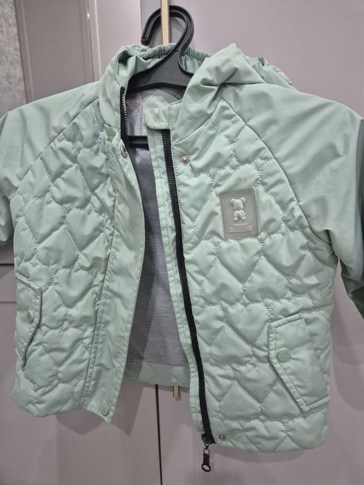 Продам куртки 110/98рр