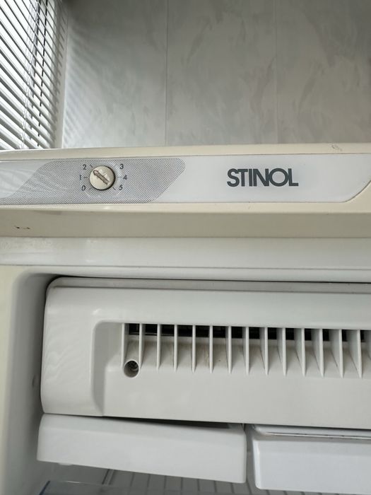 Холодильник трёхкамерный Stinol