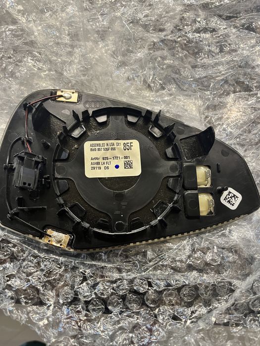 Огледала за Ауди А4 (B9)