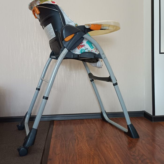 Продам стульчик для кормления