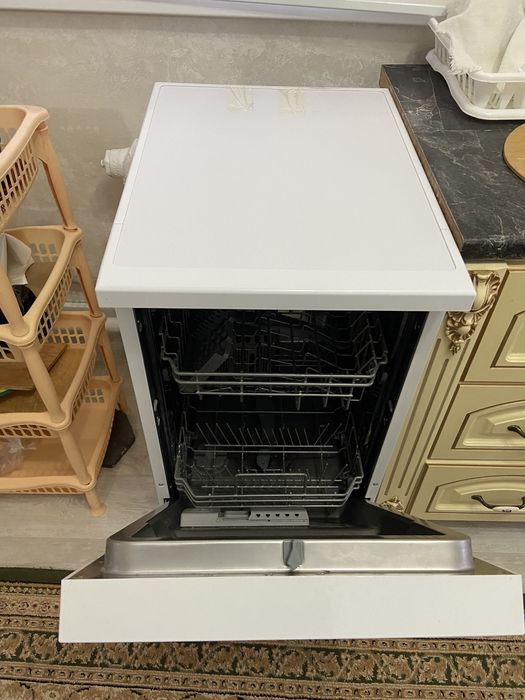 Посудомойка ,  бу