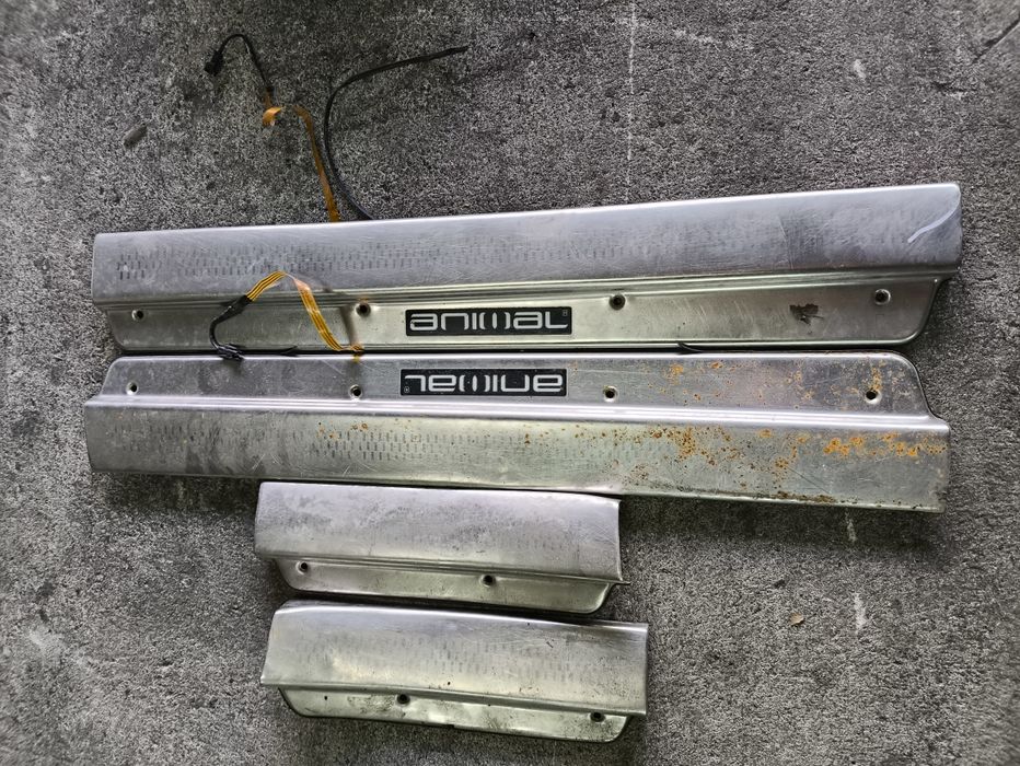 Лайстни за прагове за Mitsubishi l200