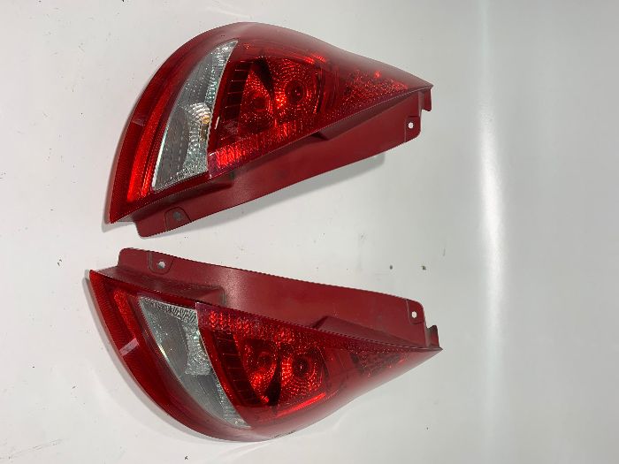 Стоп Стопове фар фарове броня тръби климатик Ford Fiesta V капак