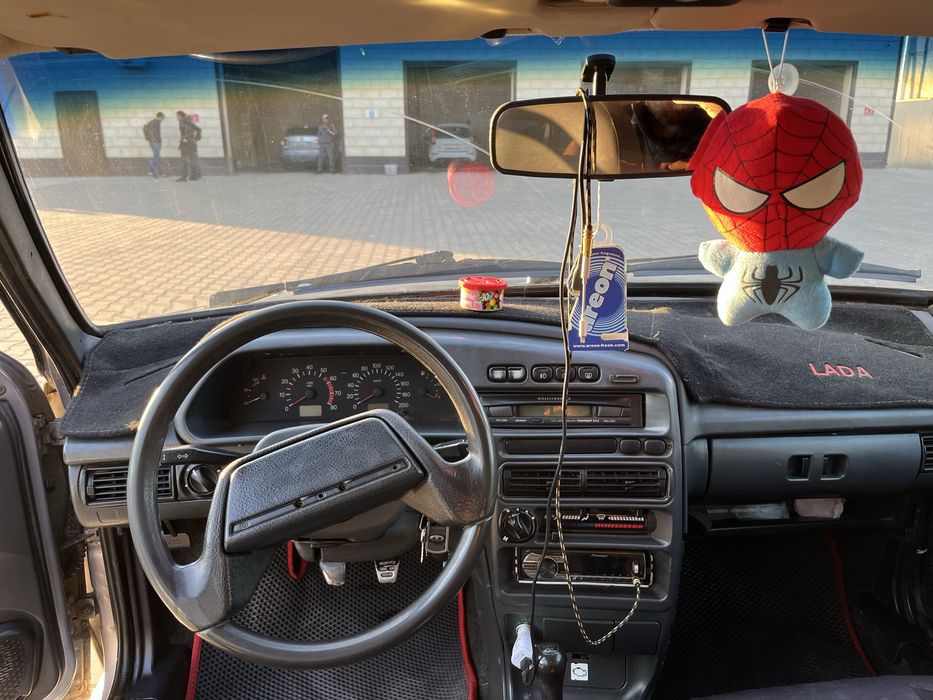 Продам ваз 2115 срочно