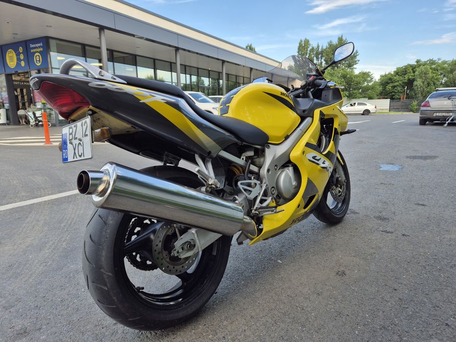 Honda CBR 600 F4I 40.000km 110cp