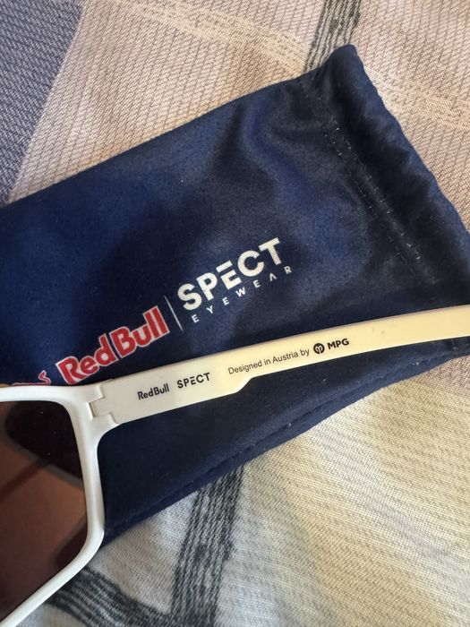 Ochelari de Soare Redbull specs