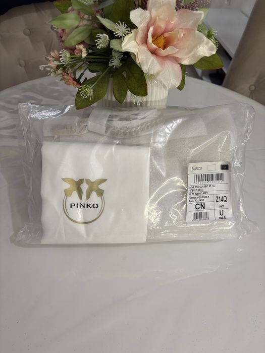 Нова чанта PINKO Love one Classic