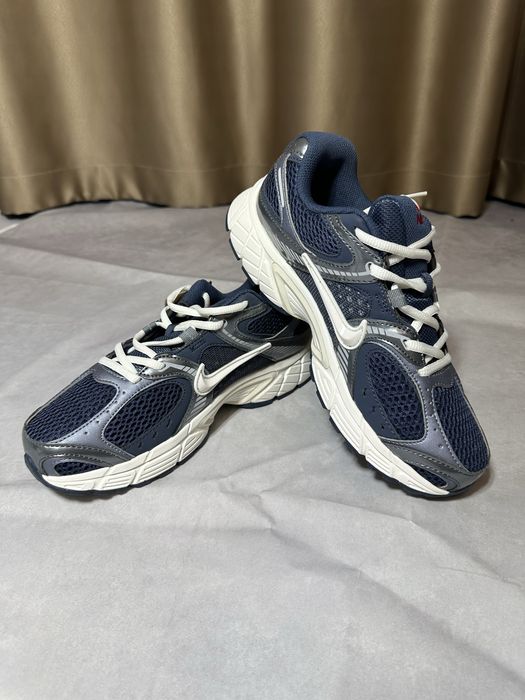 Кроссовки муж NIKE