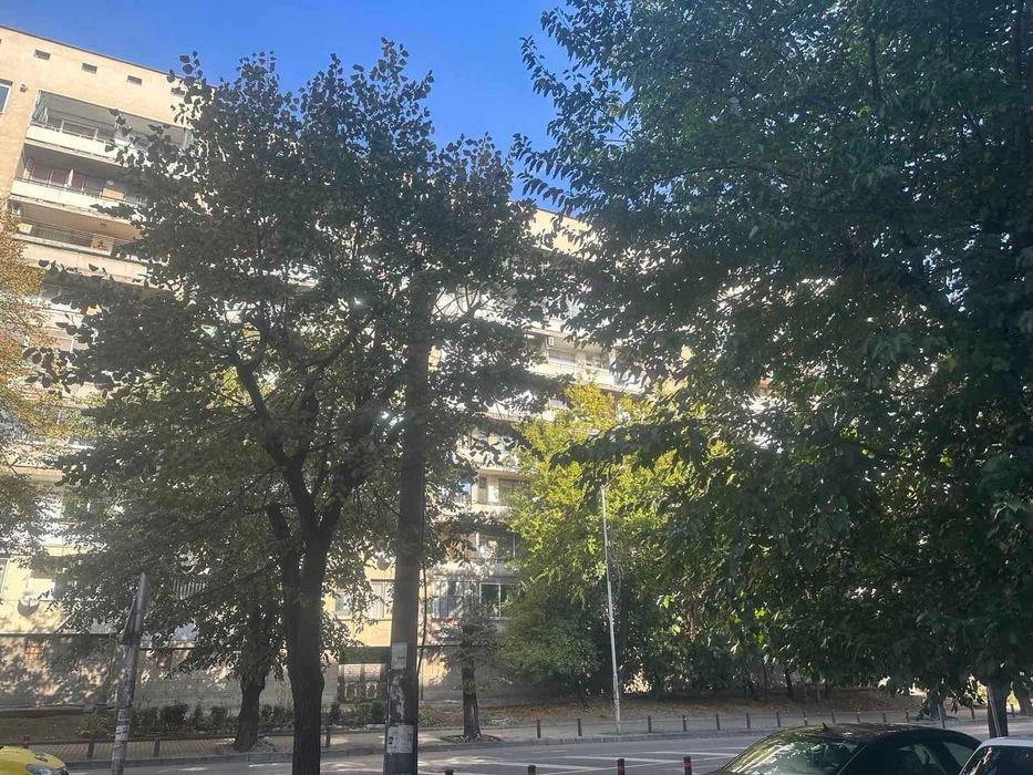 Продава се Тристаен апартамент в Стара Загора, Център - 72 кв.м за 1180 €/кв.м - Снимка #12