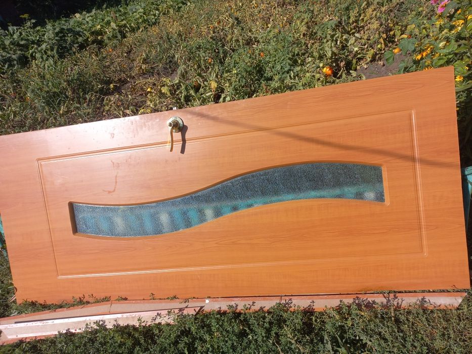 Продам межкомнатные двери 5 шт