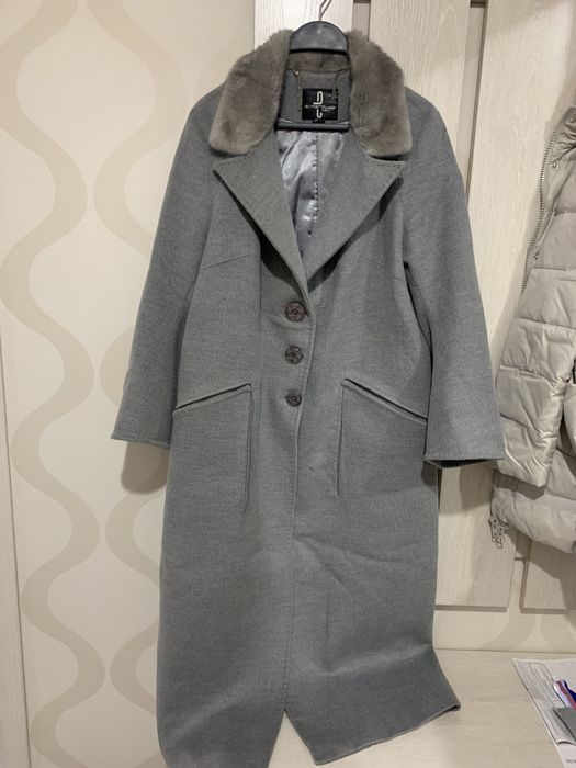Пальто с норковым воротником