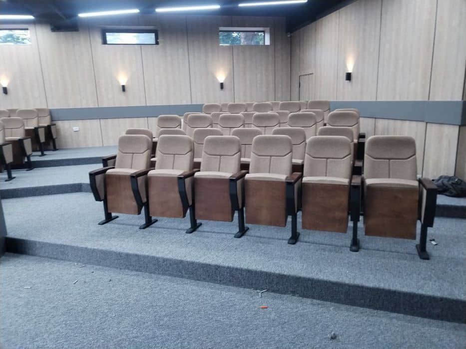 Кресло стул для активного зала оптом