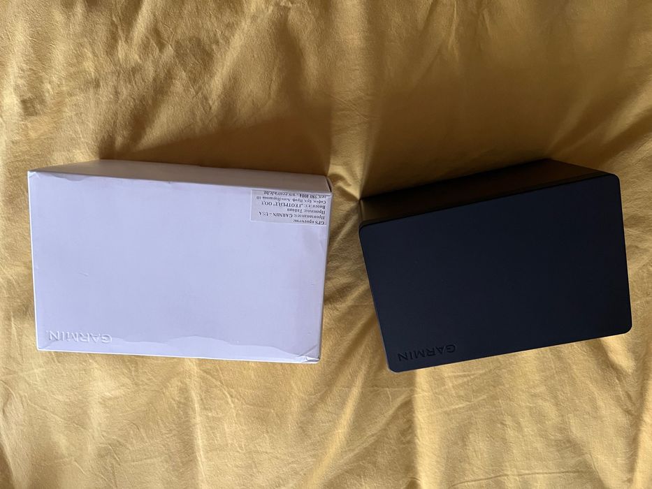 Garmin Marq Driver -премиум титаниев GPS часовник. Перфектно състояние