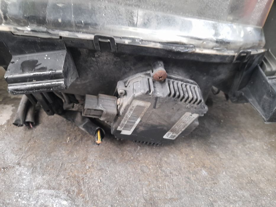 Синоними Фарове за Nissan x-trail